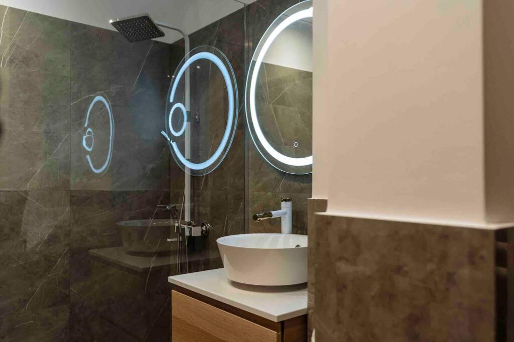 Stunning Views 2Br Intercontinental Flat Διαμέρισμα Βουκουρέστι Εξωτερικό φωτογραφία