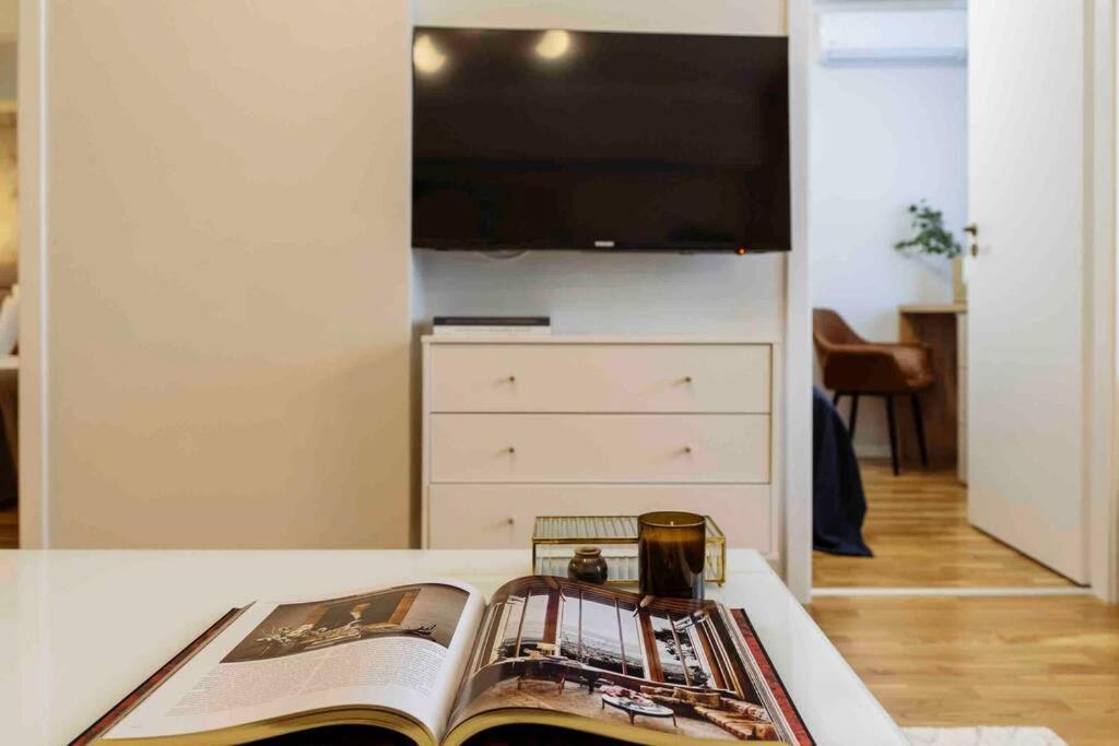 Stunning Views 2Br Intercontinental Flat Διαμέρισμα Βουκουρέστι Εξωτερικό φωτογραφία
